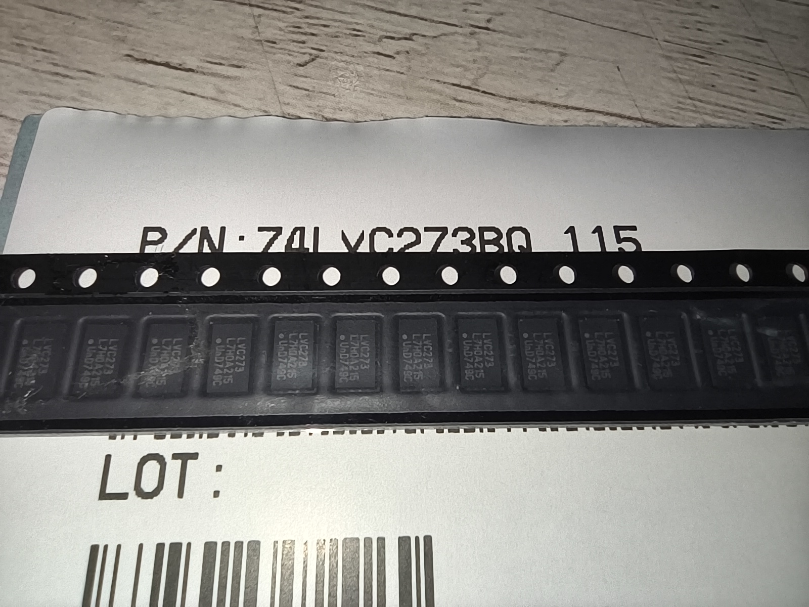 74LVC273BQ,115